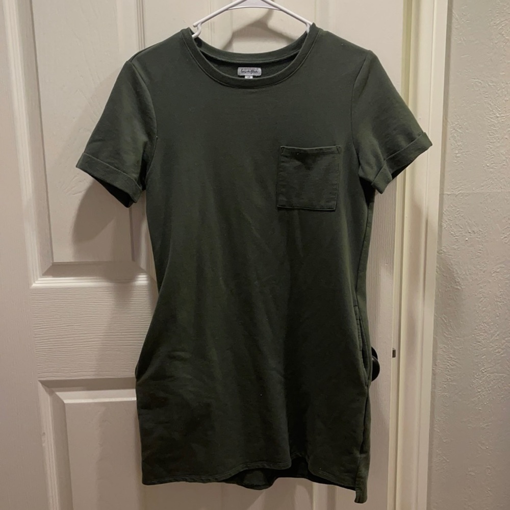 Green t shirt dress